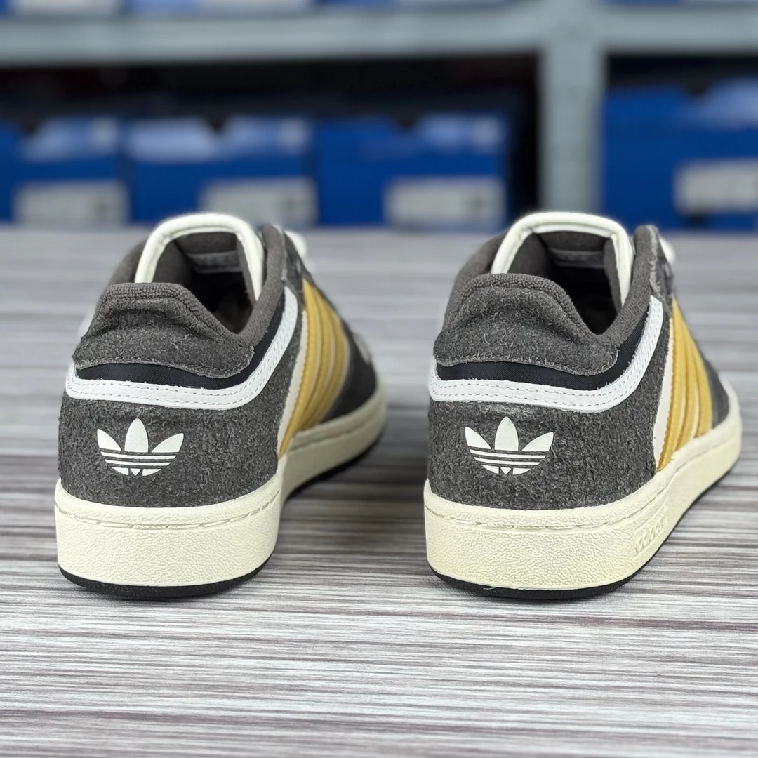 Adidas阿迪达斯秋冬款休闲篮球运动鞋三叶草复古时尚板鞋IH3072