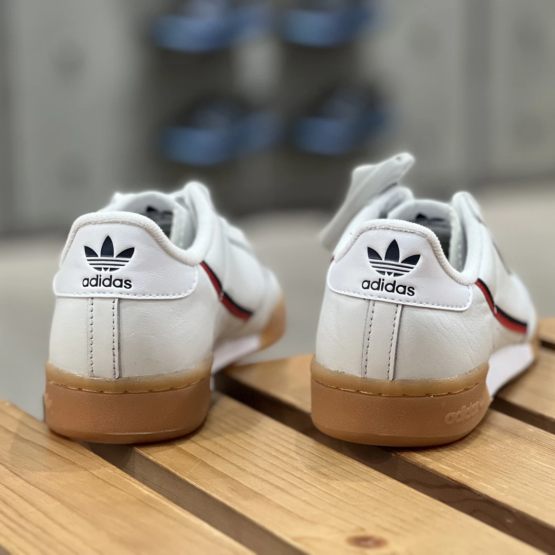 Adidas阿迪达斯三叶草休闲鞋男鞋低帮耐磨复古轻便运动鞋EE5393