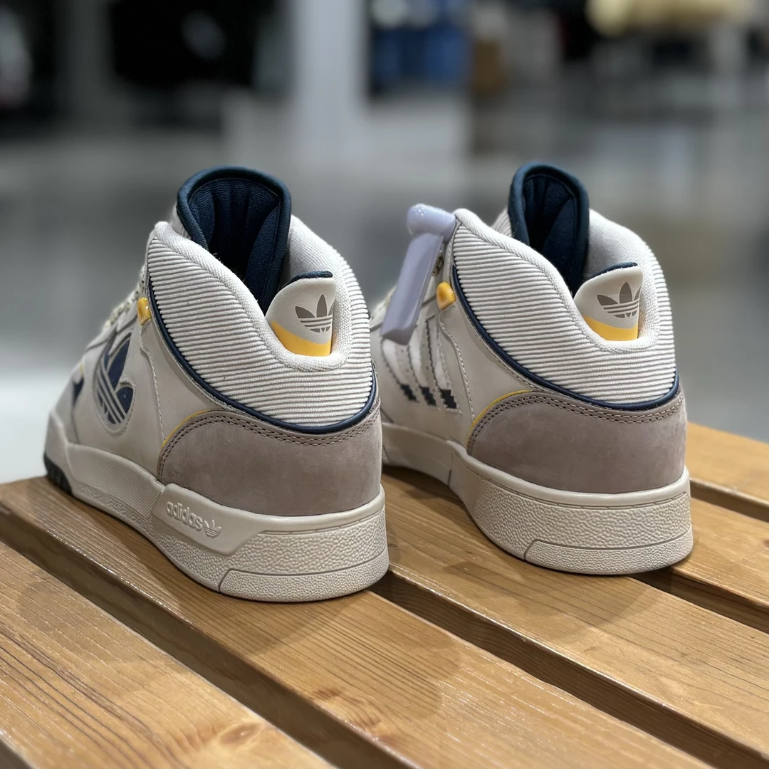 Adidas阿迪达斯正品秋冬季男鞋复古百搭高帮运动休闲鞋板鞋JH9598