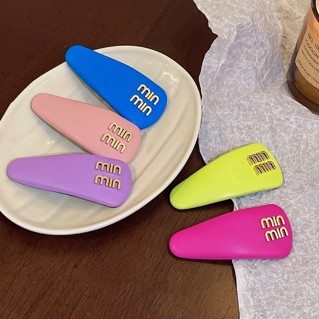 VAMER 铜合金皮质发饰 网红同款糖果色字母发夹刘海碎发夹侧边夹