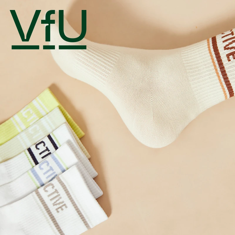 VFU【积分兑换】  健身跑步袜运动条纹中筒袜百搭长筒运动=袜85078
