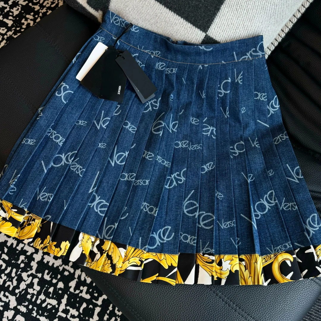 VERSACE范思哲牛仔半裙