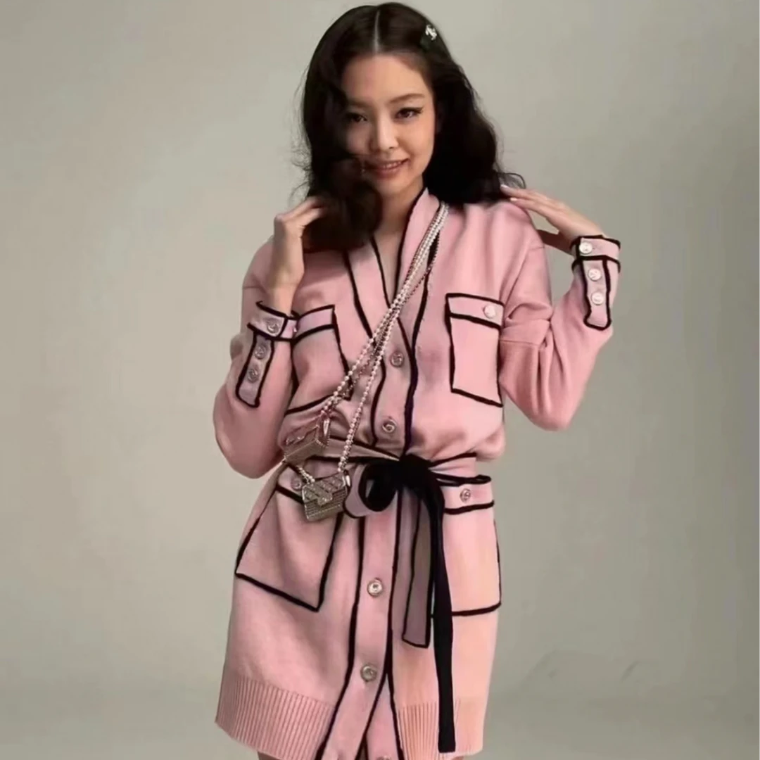 香奈儿.21Sjennie杨幂同款 樱花粉拼蓝四口袋羊绒开衫36码