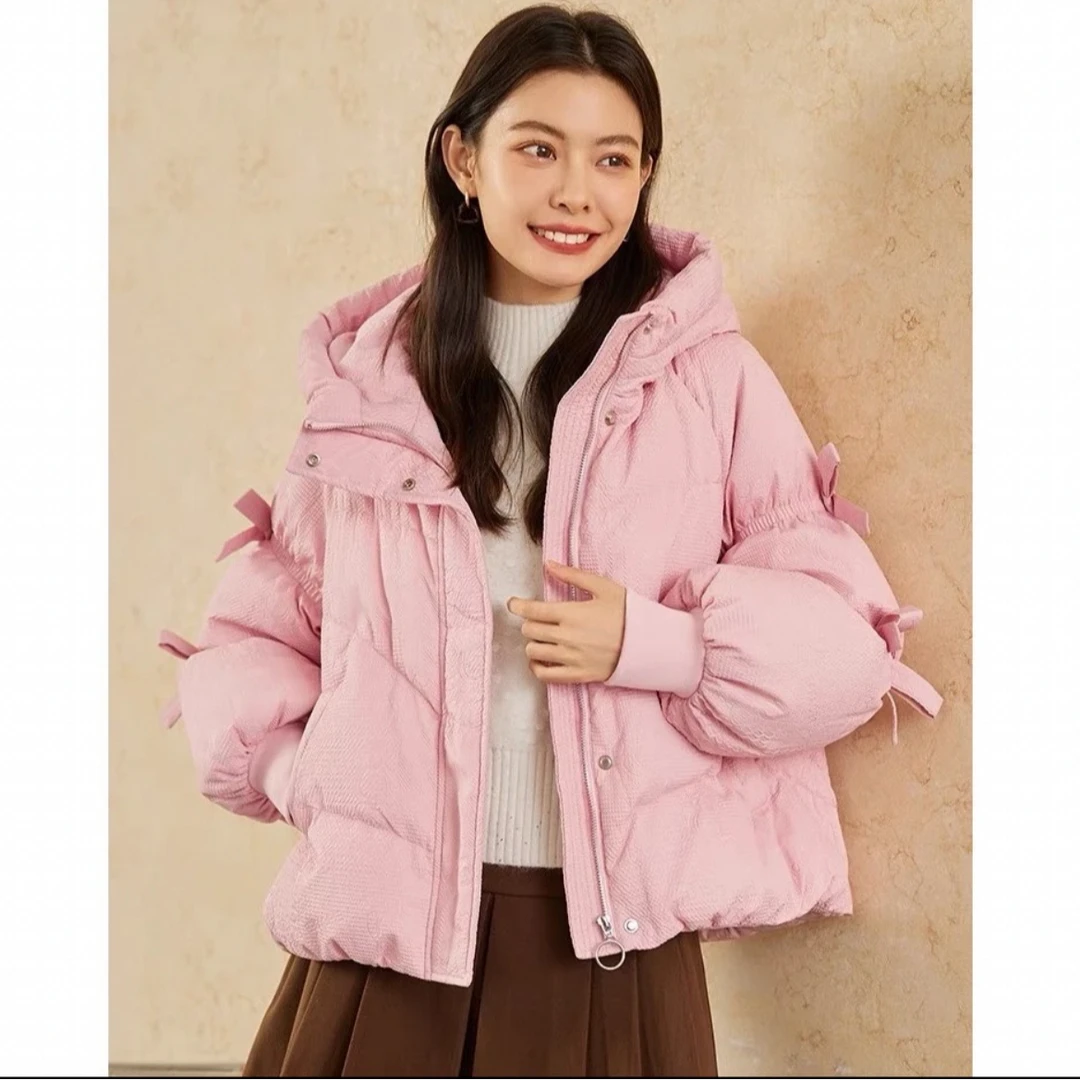 爱依服短款羽绒服女冬新款日系甜美宽松灯笼袖蝴蝶结连帽外套