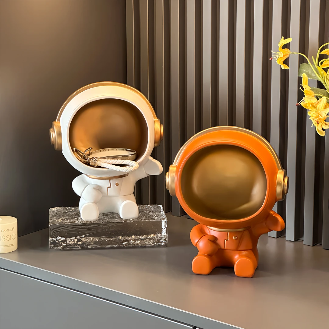 创意轻奢玄关进门口入户墙面太空人钥匙收纳装饰房间客厅北欧摆件