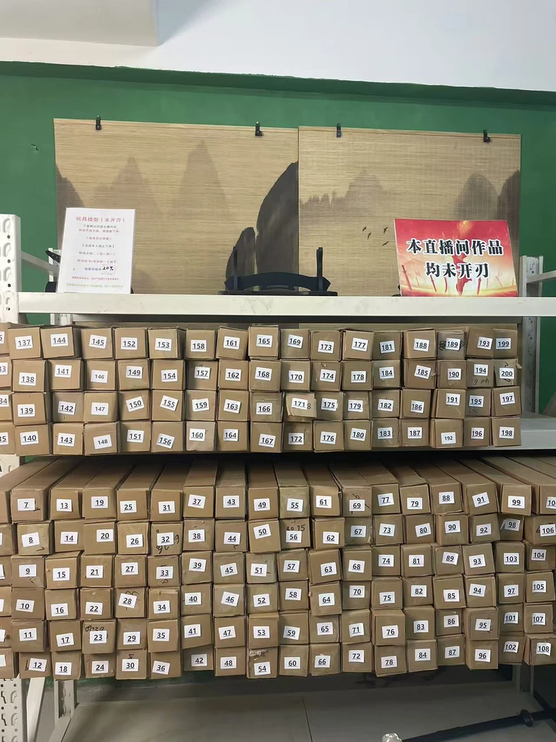 KKK101-200高锰钢-现货潮玩摆件刀剑系列拆盒（未开刃）