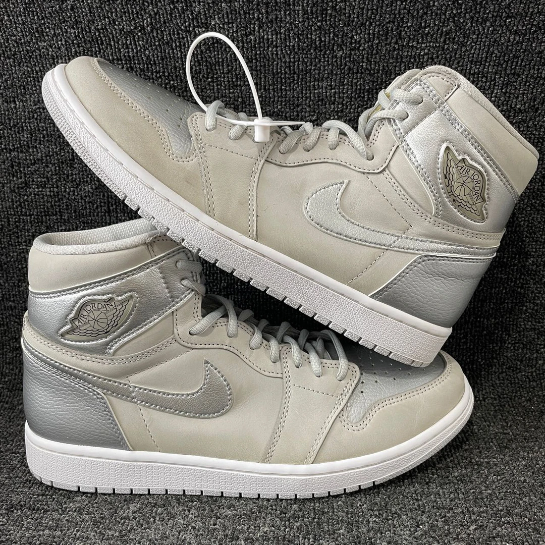 44.5码 AJ1奥运会灰银 95新 公价1219 篮球鞋编号2408