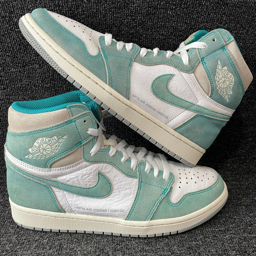 43码 AJ1蒂芙尼绿 公价2390 篮球鞋编号4687