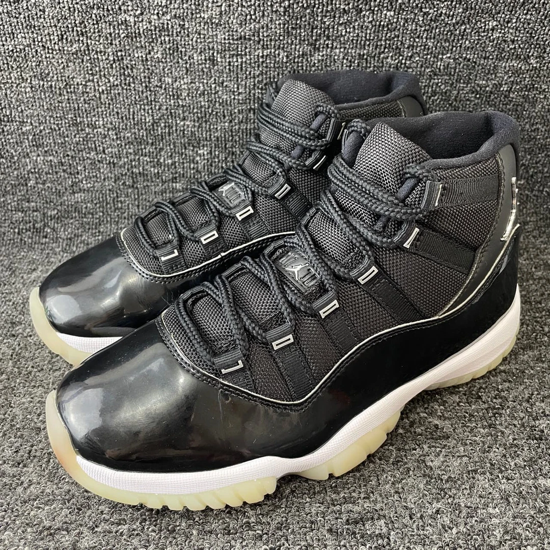 39码 AJ11黑银 公价1979 篮球鞋编号5367