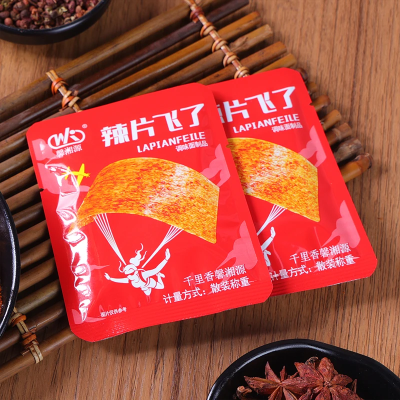 网红辣片飞了甜辣小包装辣片8090后儿时怀旧零食经典小吃休闲食品