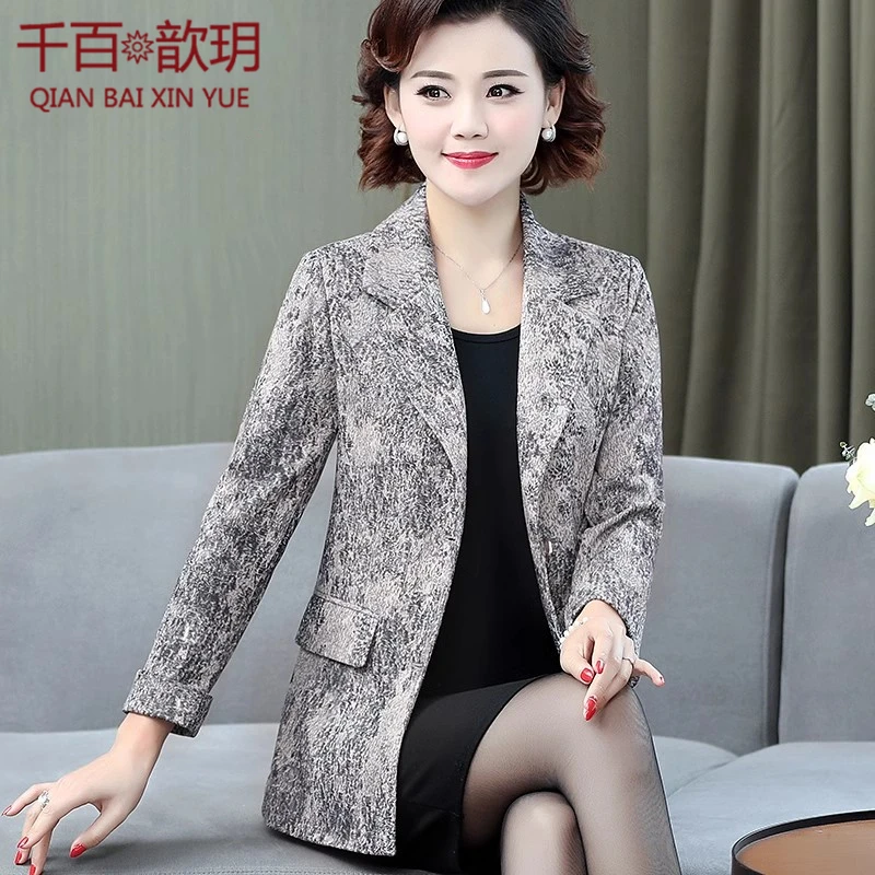 中老年妈妈小西装外套春秋薄中年女秋装上衣服气质洋气40岁50短款