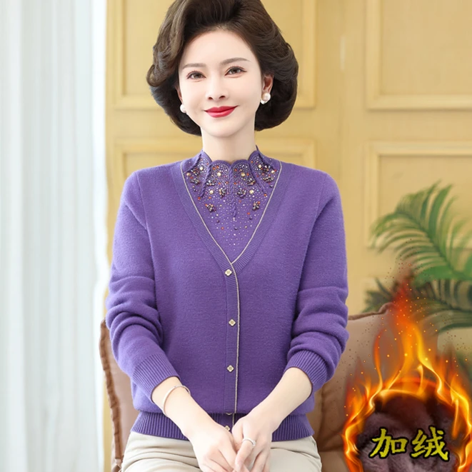 妈妈装冬季加绒加厚毛衣洋气中老年女装一体绒气质保暖内搭打底衫