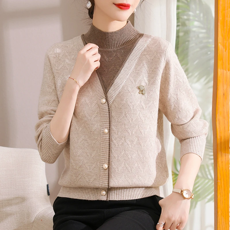 2024春秋季时尚中老年女假两件宽松毛衣40岁50岁妈妈针织打底上衣