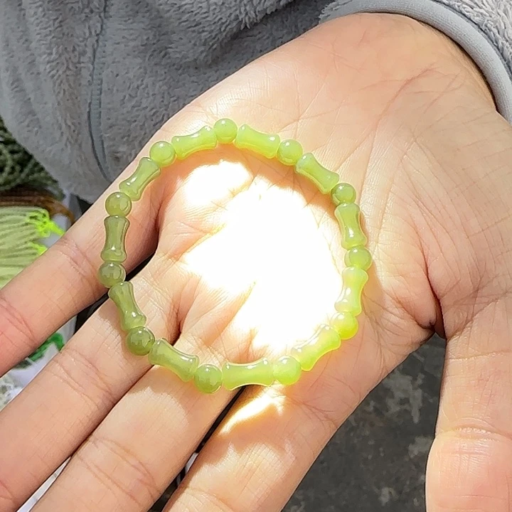 和田玉颈饰未镶嵌卡