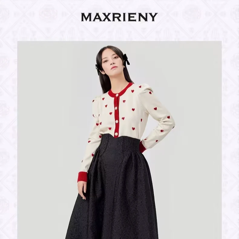 MAXRIENY甜美少女感小红心开衫外套女春款短时尚复古法式毛
