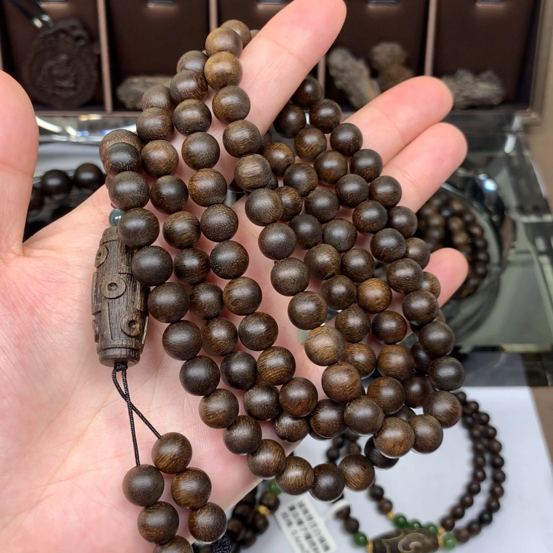 沉香手串芽庄白棋金丝料0.8