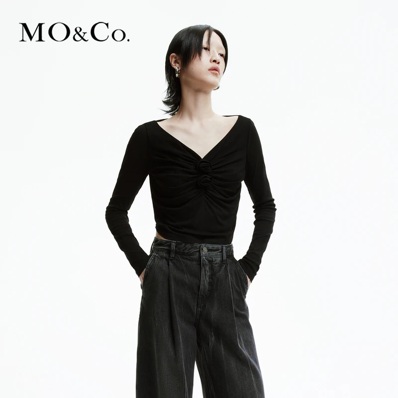 MOCO2024春新品立体玫瑰修身弧形短款露腰上衣MBD1TOPT09