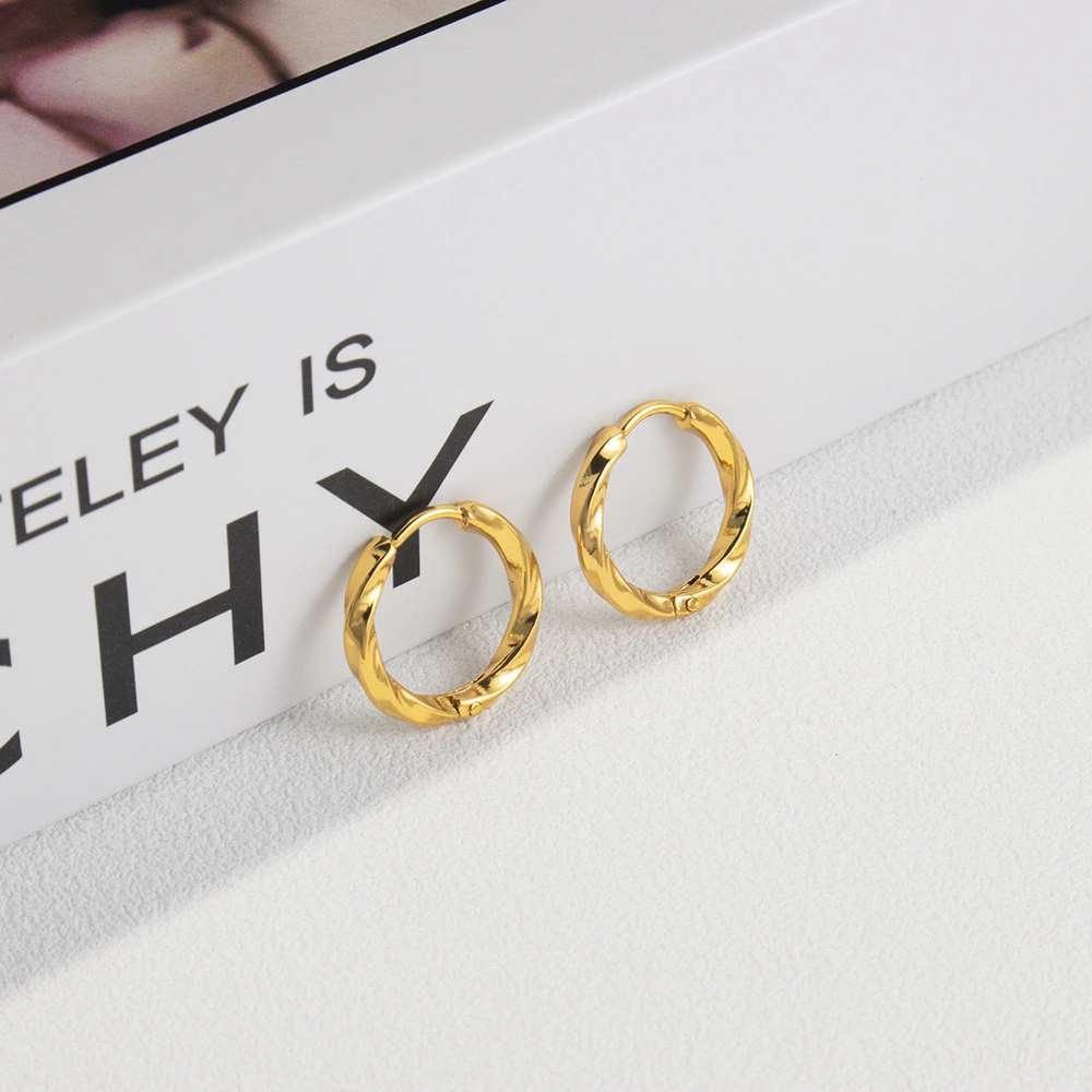 钛钢耳饰 新款ins风简约线条莫比乌斯扭线耳扣女时尚个性百搭