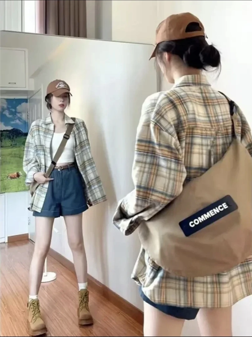 2024秋季百搭新款格子长袖女士衬衫休闲宽松韩版设计感衬衣外穿女