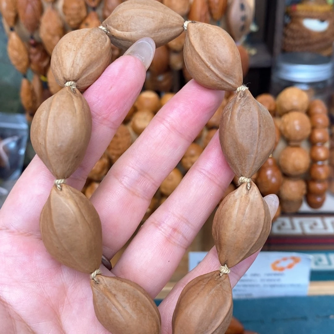 橄榄核核雕橄榄核