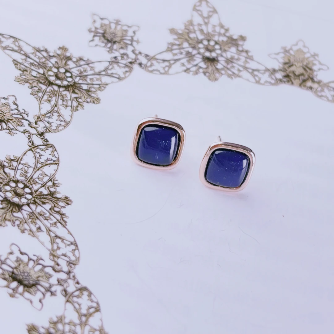 【钰荟琥珀 】多米尼加蓝珀精工镶嵌 方型耳钉 S925银镶 简约大气