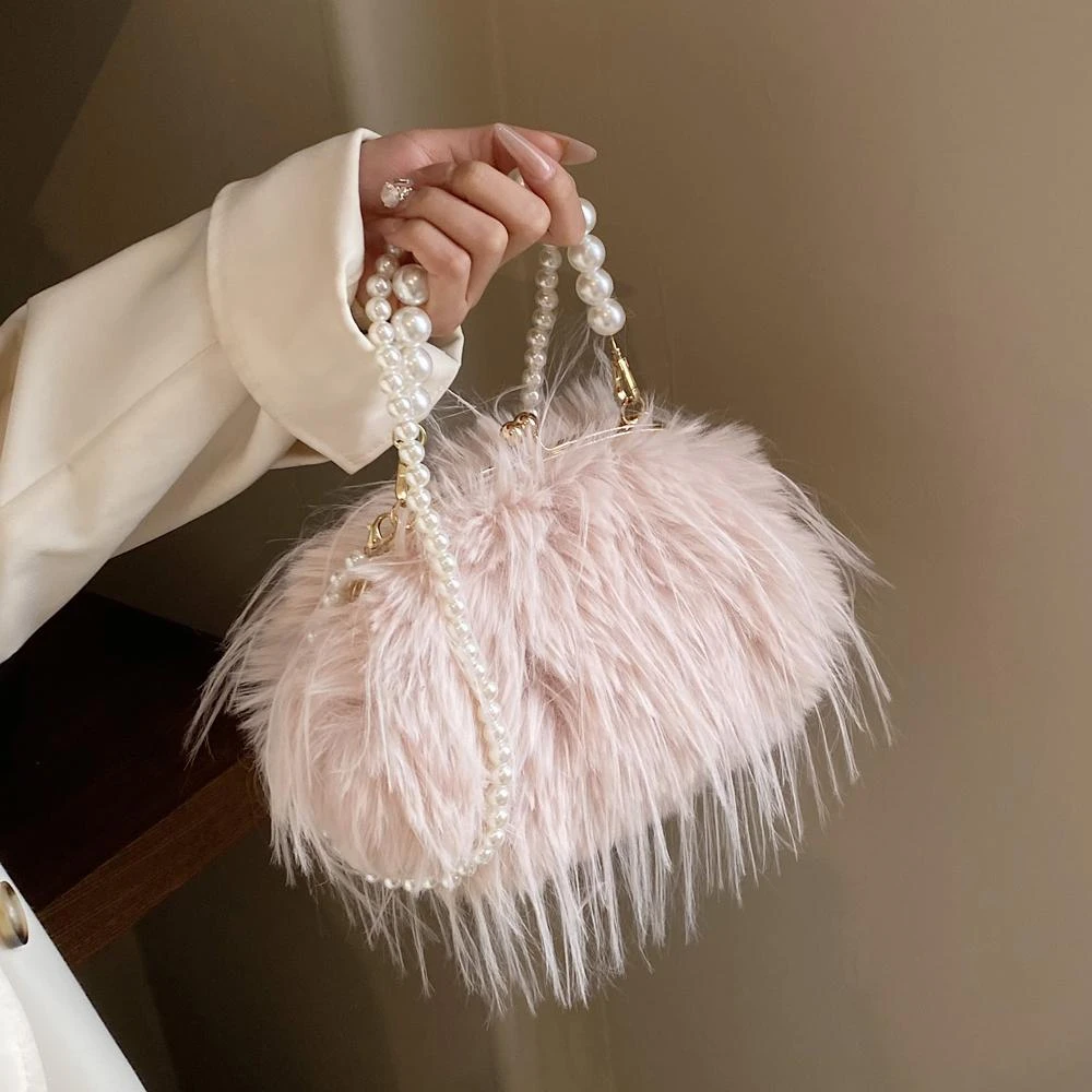 今年流行爆款松弛感毛绒包女2024新款秋冬百搭斜挎包时尚毛毛包TT