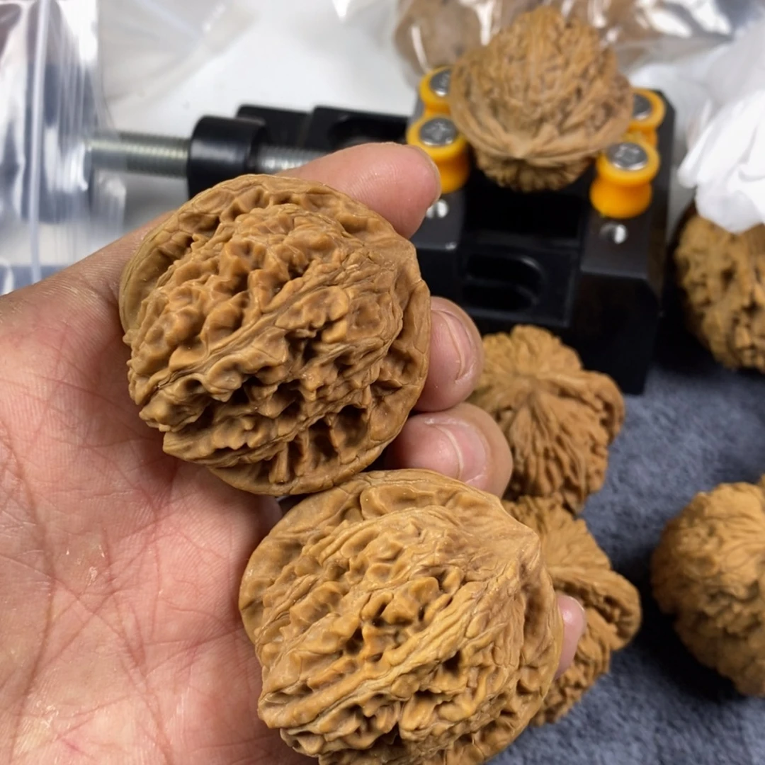 【闪购商品】文玩核桃吊坠G****层