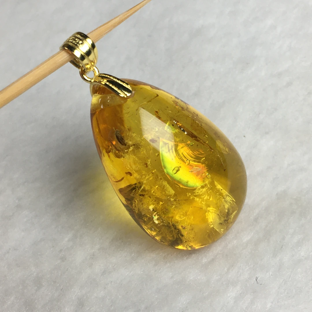 天然虫珀锁骨坠3.6克 2只飞虫 金黄饱满 S925银扣头 高档琥珀