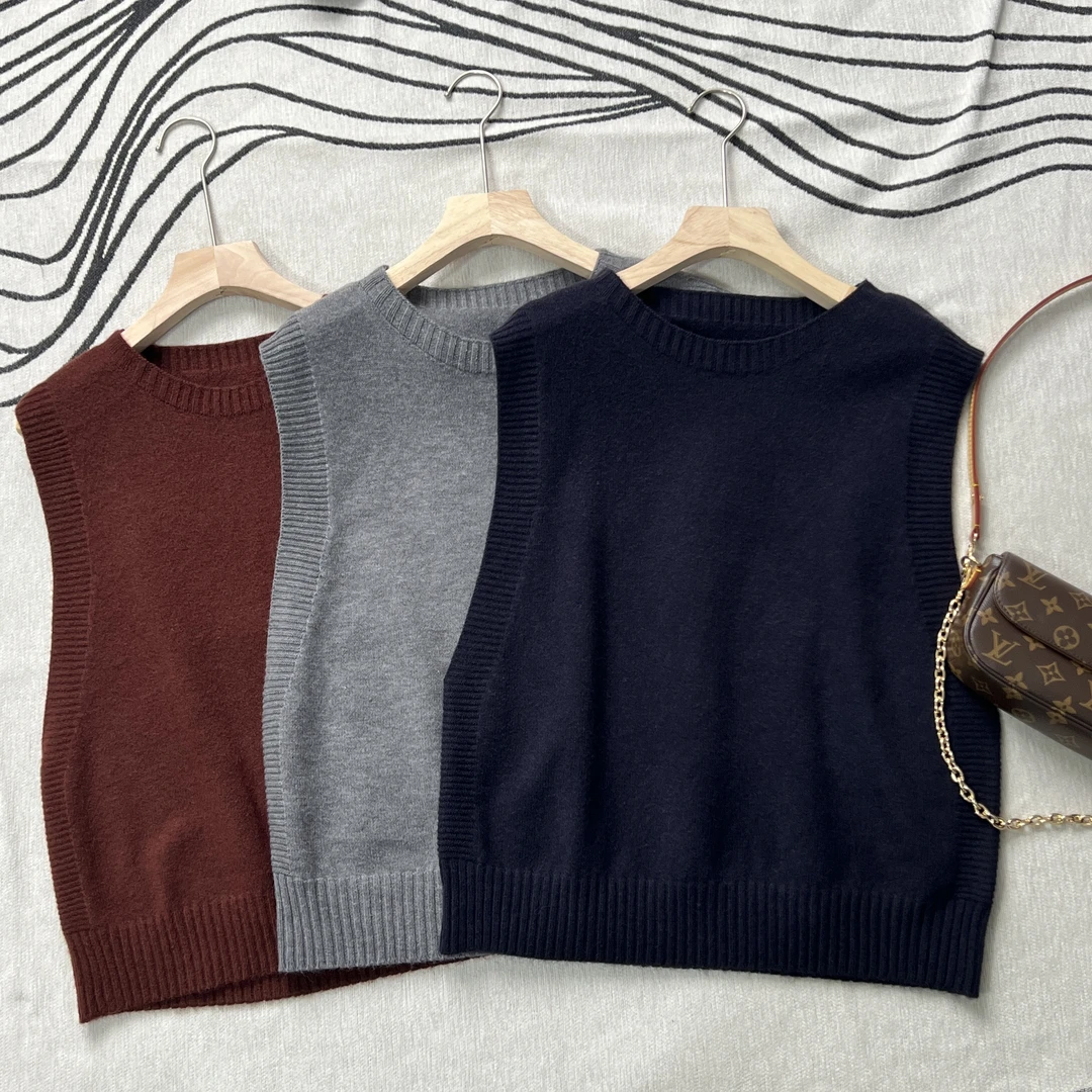 简约纯色圆领针织背心休闲时尚百搭无袖套头马甲柔软亲肤