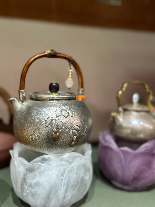 纯手工锻打各种银壶