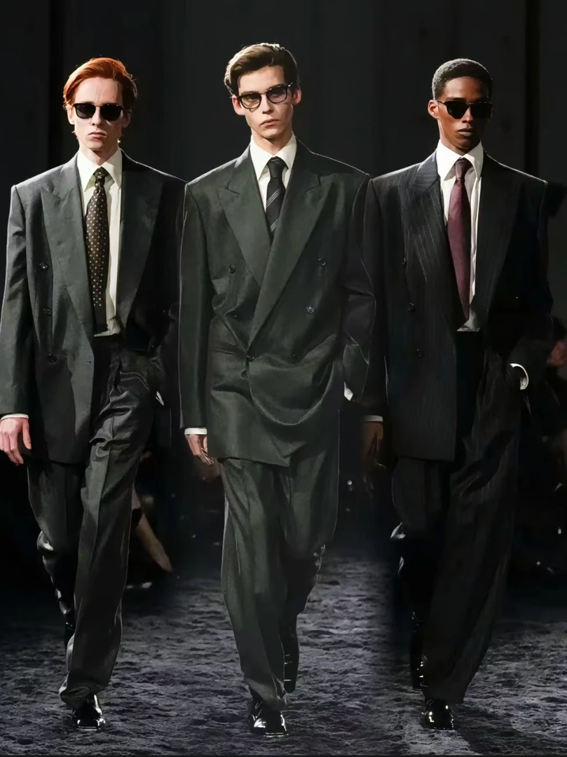 冬季男士长袖户外加绒卫衣男款运动打底衫休闲速干半拉链