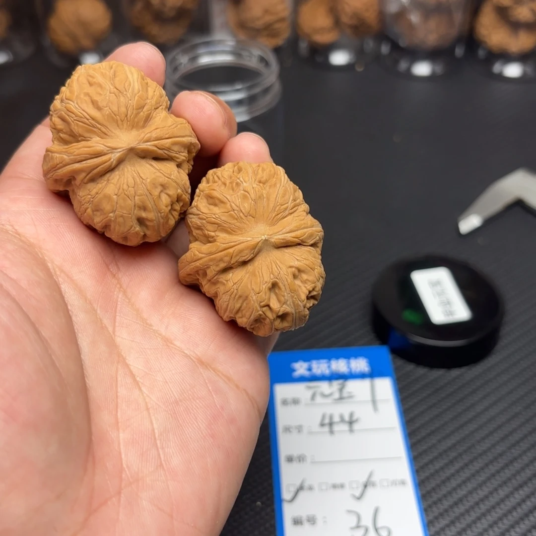 文玩核桃把件36……