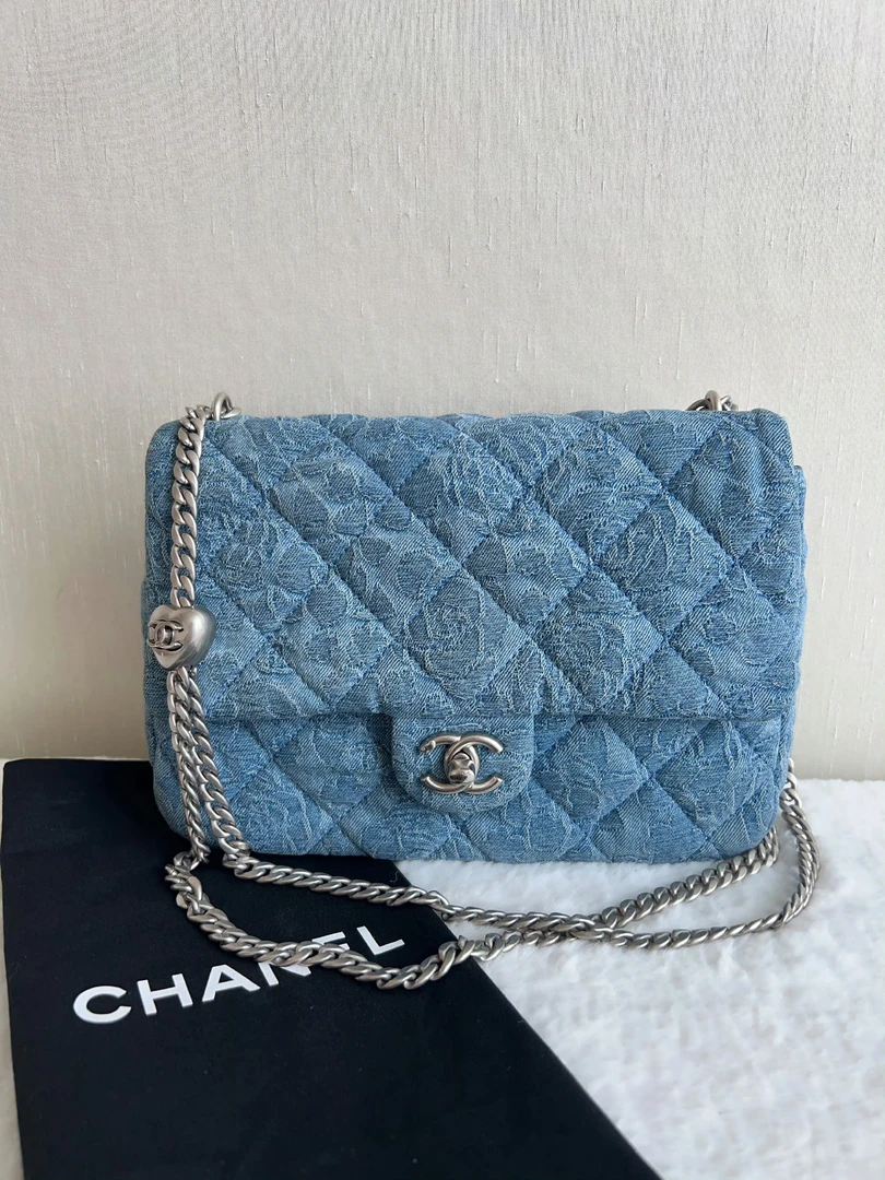 99新 Chanel/香奈儿 23p 山茶花牛仔包大号19x24cm芯片款