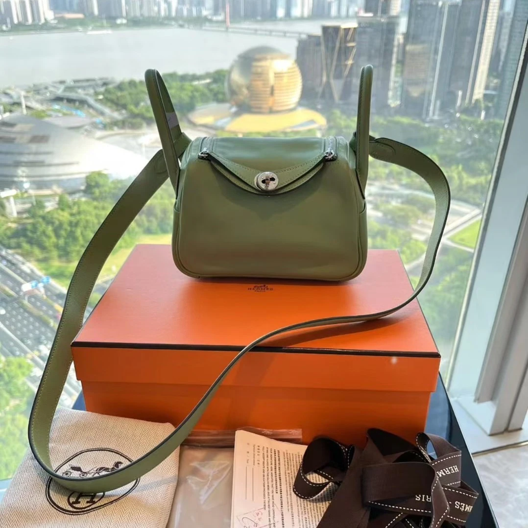 99新 Hermes/爱马仕 Hermes mini lindy牛油果色包包Y刻