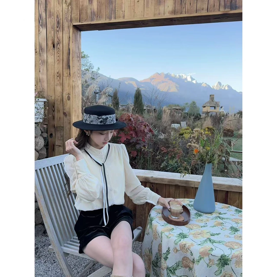 【盒子专享】奶皮丝绒            双色飘带丝绒百搭宽松衬衫