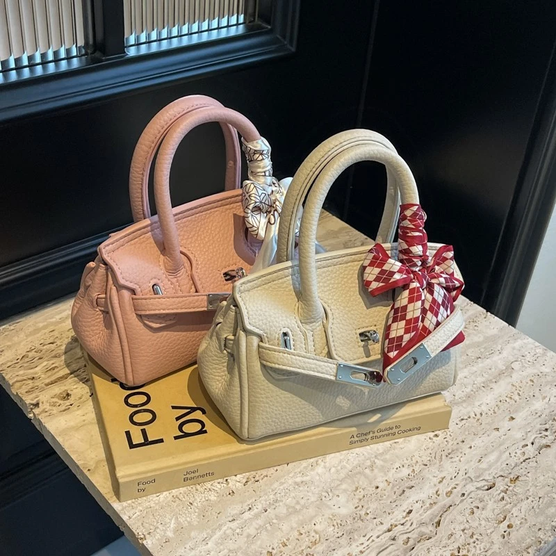 【带丝巾】2024新款质感小包包女凯莉包小众设计斜挎包气质百搭时尚