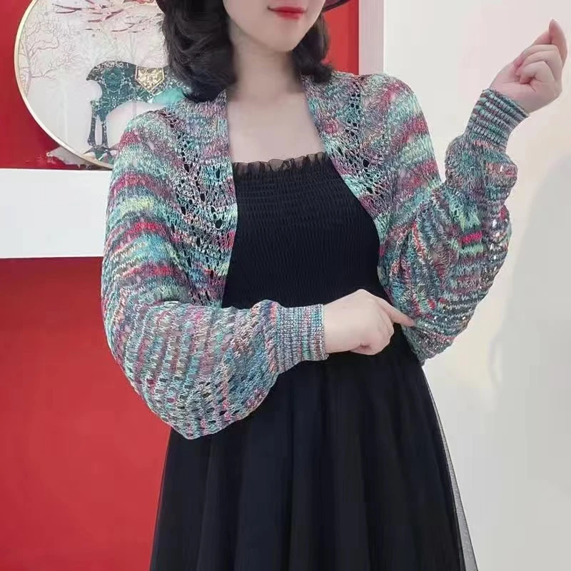 新款长袖披肩女春夏出游炫彩镂空宽松沙滩旅游披肩护颈开衫坎肩