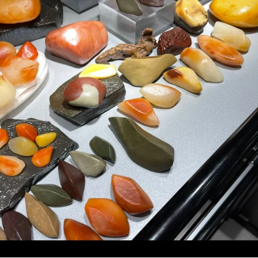 新疆五彩金丝戈壁盆景石随机发《不包邮》