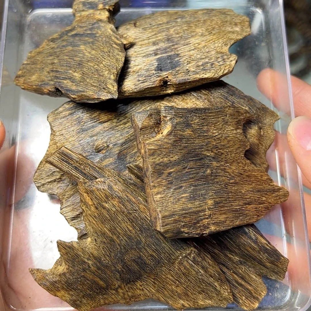 【闪购商品】沉香手把件華块料62克