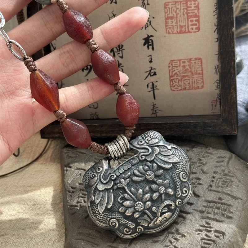 吊坠足银 N17089<非晚>S925银红菱形珠大银锁翠翠苹果珠抽绳