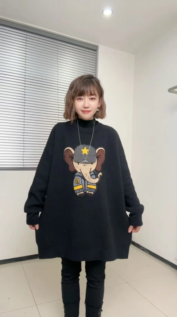 2024秋冬时尚韩版百搭宽松提花小象针织大版毛衣中长款