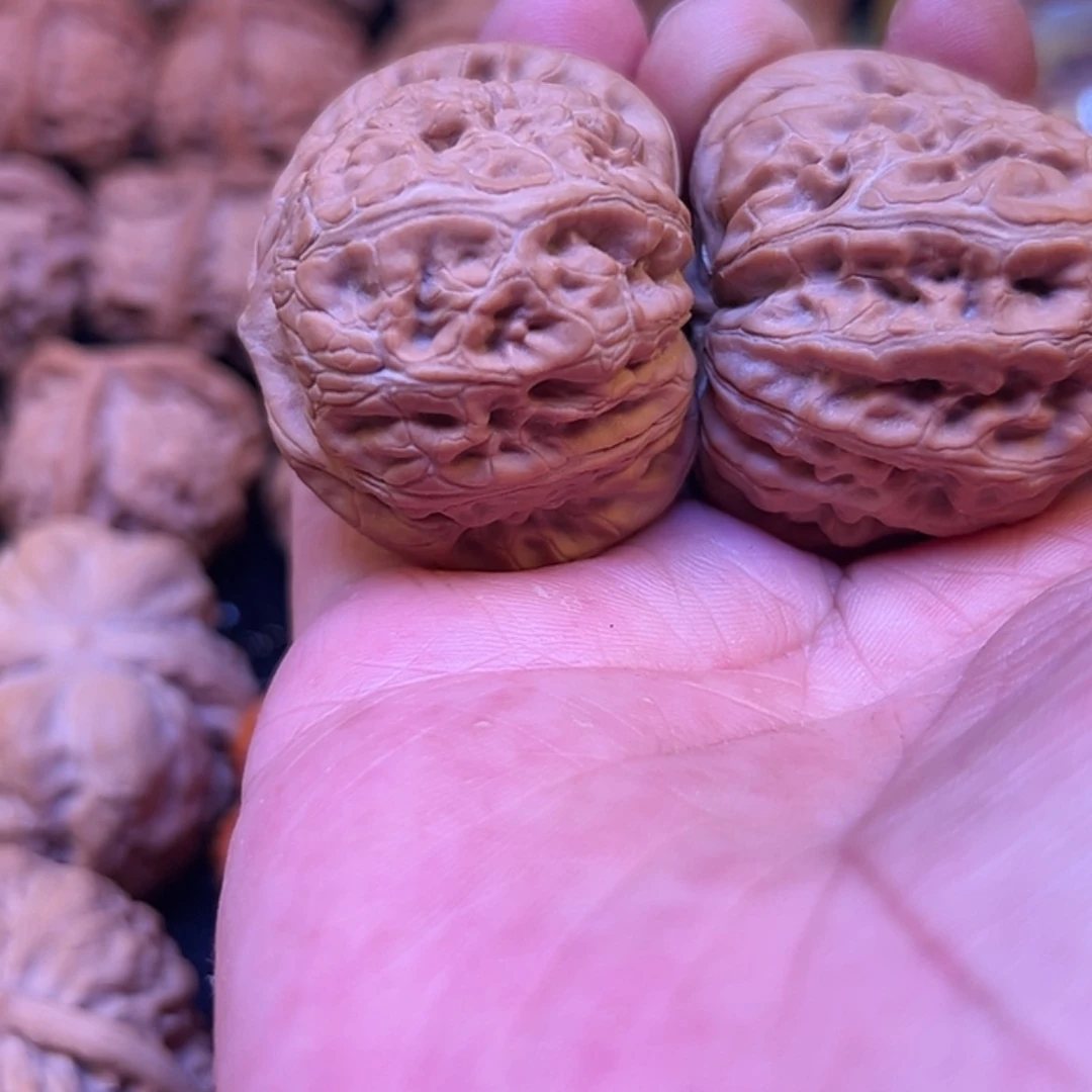 【闪购商品】文玩核桃吊坠恩