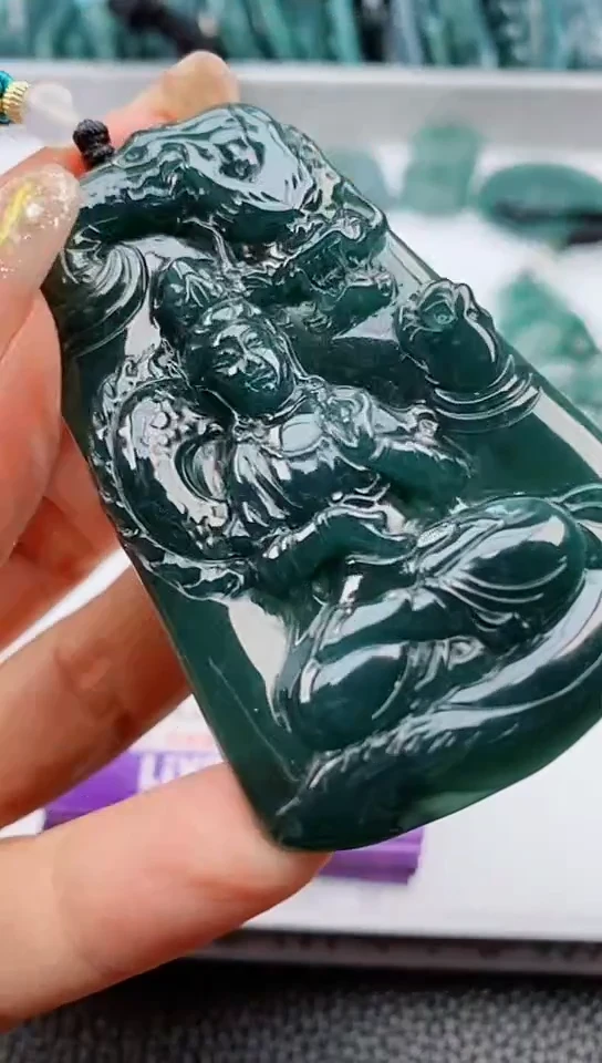 【闪购商品】翡翠颈饰未镶嵌