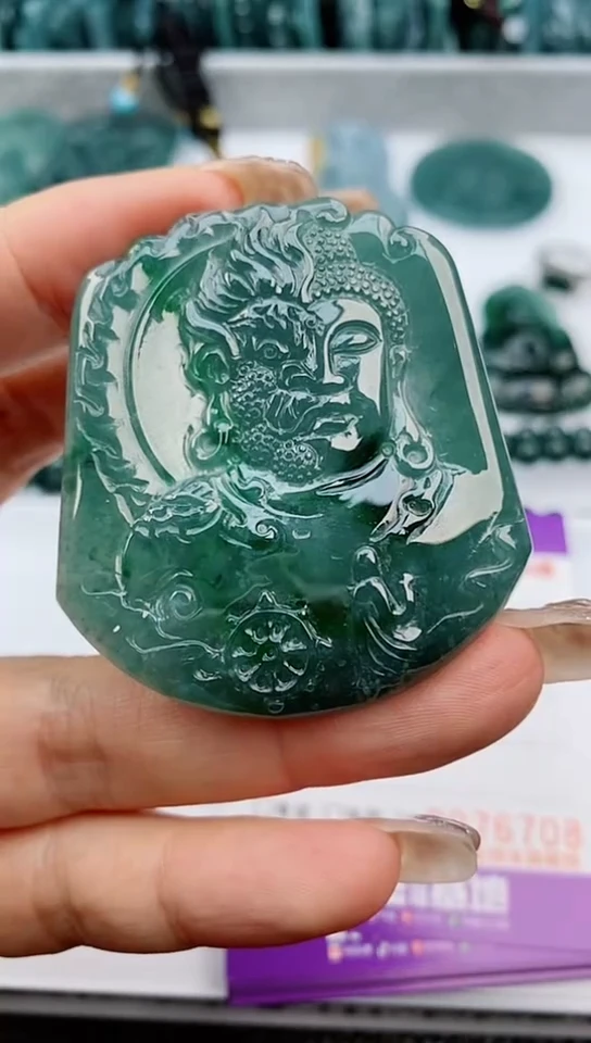 【闪购商品】翡翠颈饰未镶嵌