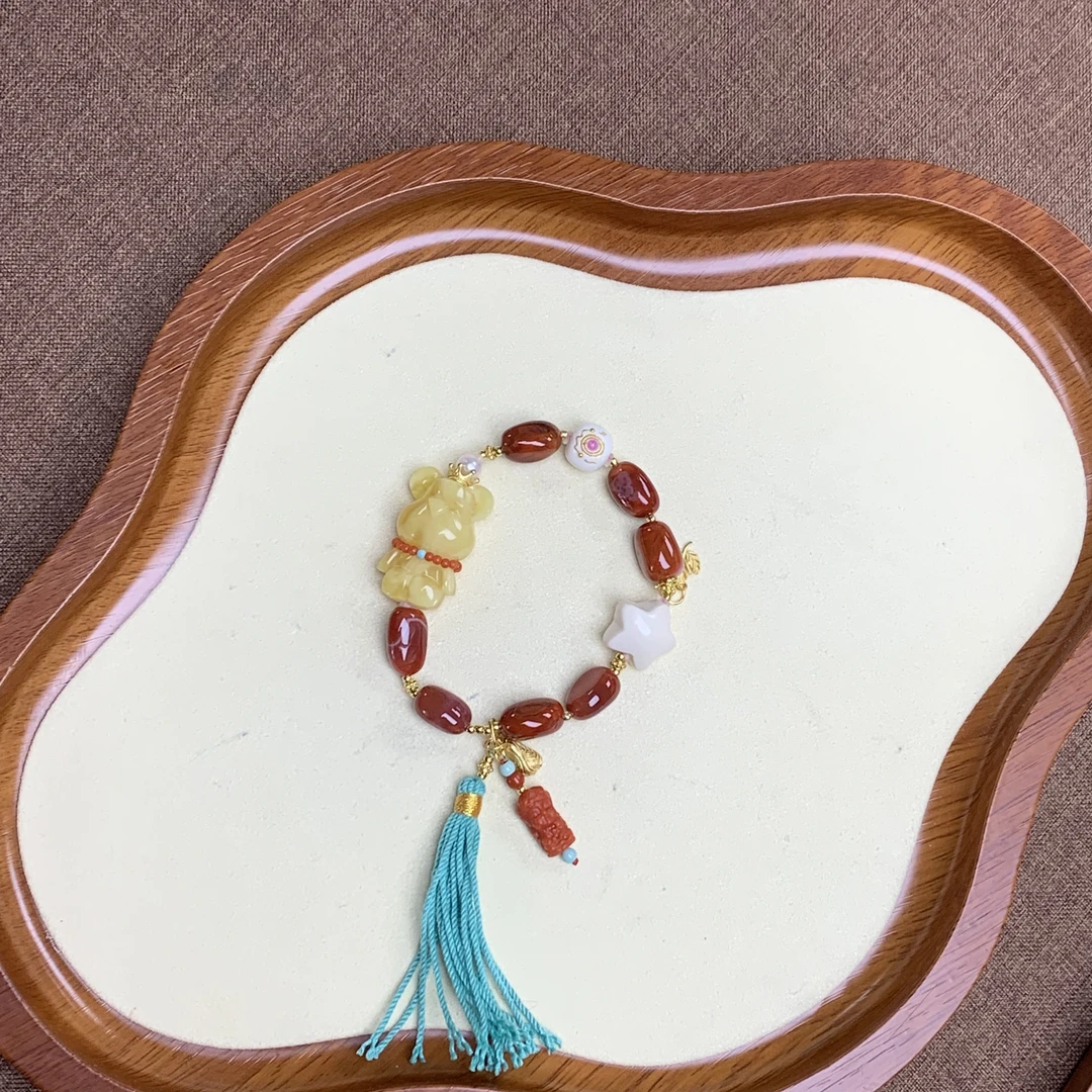 •天然琥珀蜜蜡小熊南红玛瑙随行设计手链（裸坠3.99g）A1152