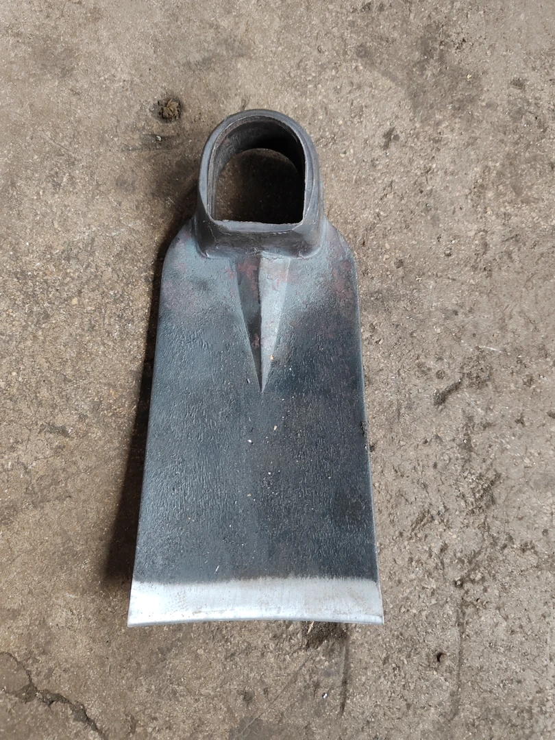 手工锻打农用稍短钢板锄