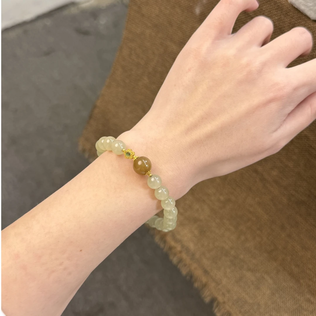 【每一次抬手，都是温婉成章】和田玉蜂蜜水手串