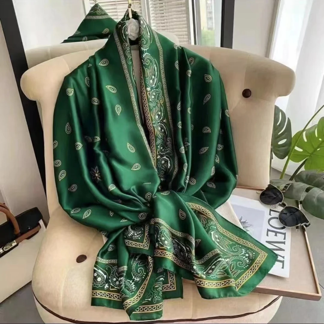 026 丽锦缎绿腰果丝巾180*80沙滩巾防晒女印花优雅百搭薄款披肩