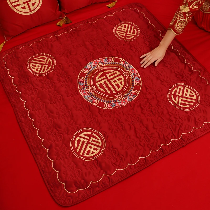 结婚礼喜被子坐福福垫女方陪嫁用品新娘压床喜垫婚房布置百福坐垫