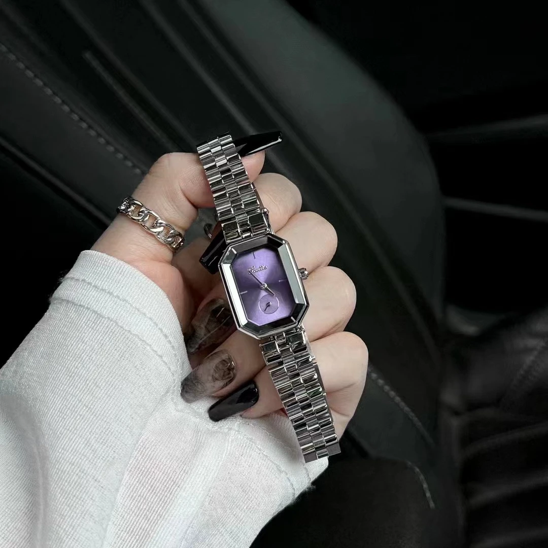 复古冷门手表高颜值手表小腕表正品精致轻奢时尚百搭防水石英表女